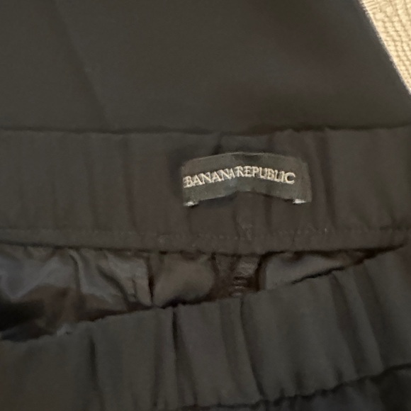 Banana Republic Classic Black Hayden pull on pants - Picture 2 of 3